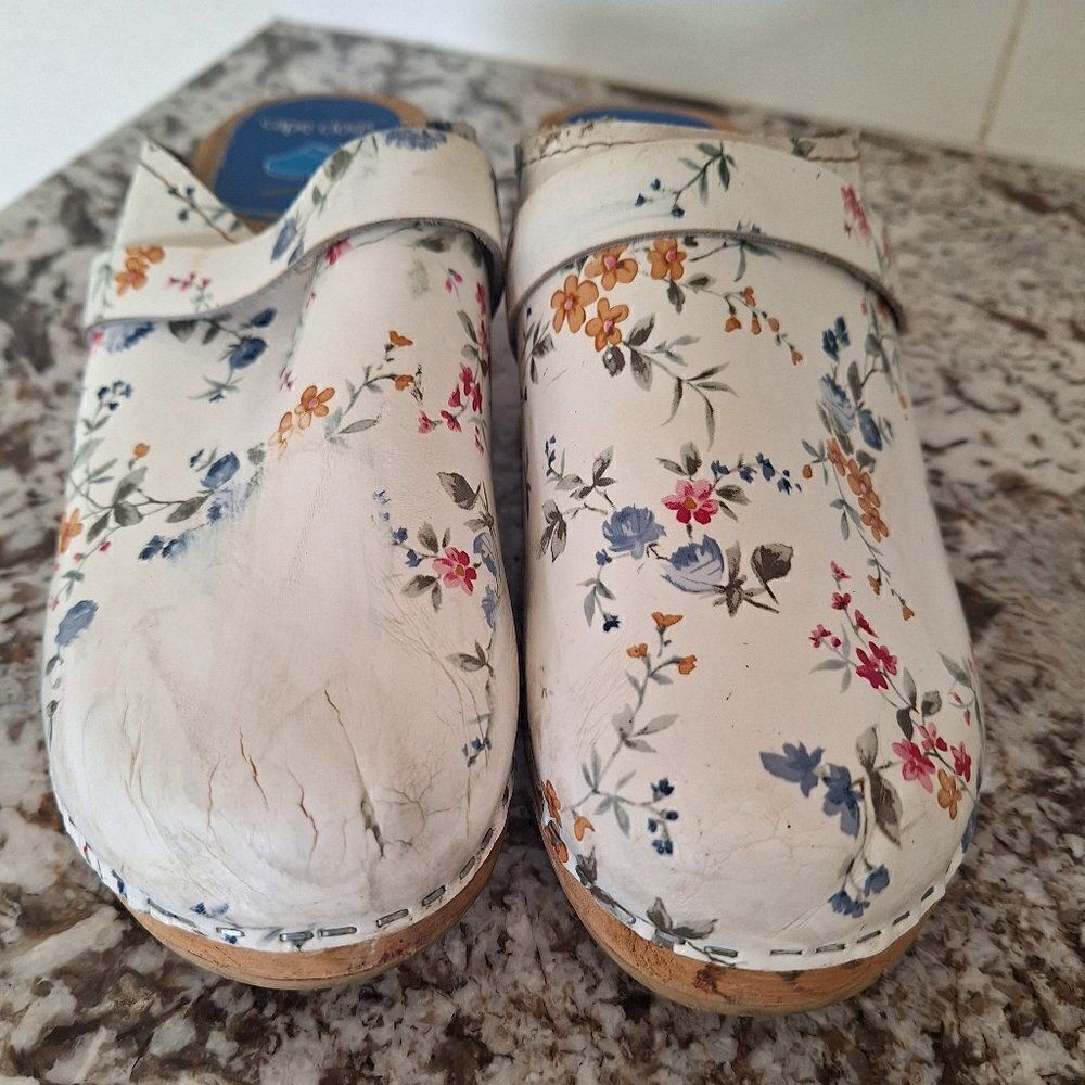 Cape Clogs Floral‎ Print Leather Wood Heel Made in Sweden size 40